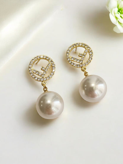 DIAMOND HANG PEARL FENDI RITI EARRING