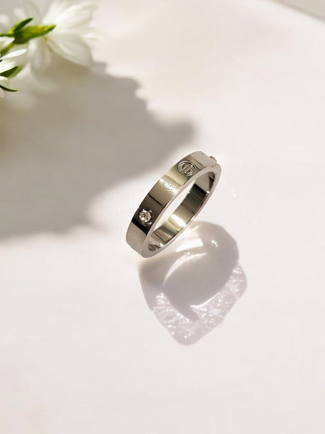 SILVER CARTIER SHERINE RING