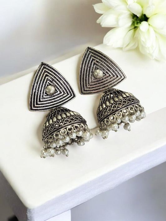 PEARL NYTHISA GERMAN SILVER EARRINGS