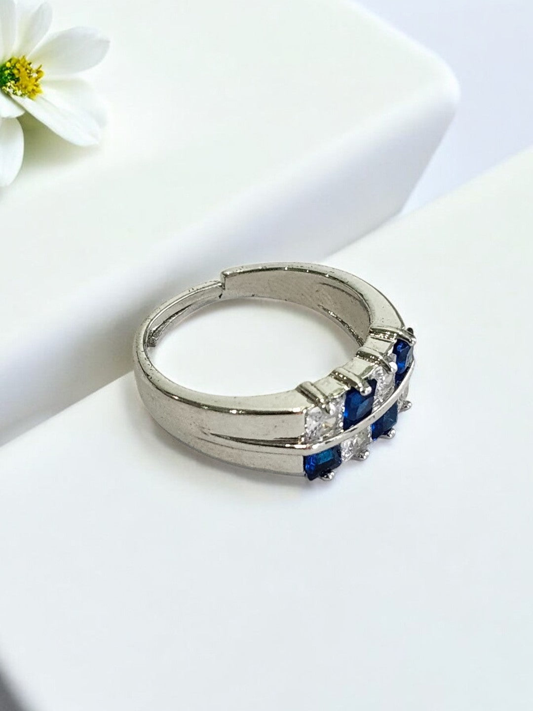 BLUE DIAMOND NEENA RING