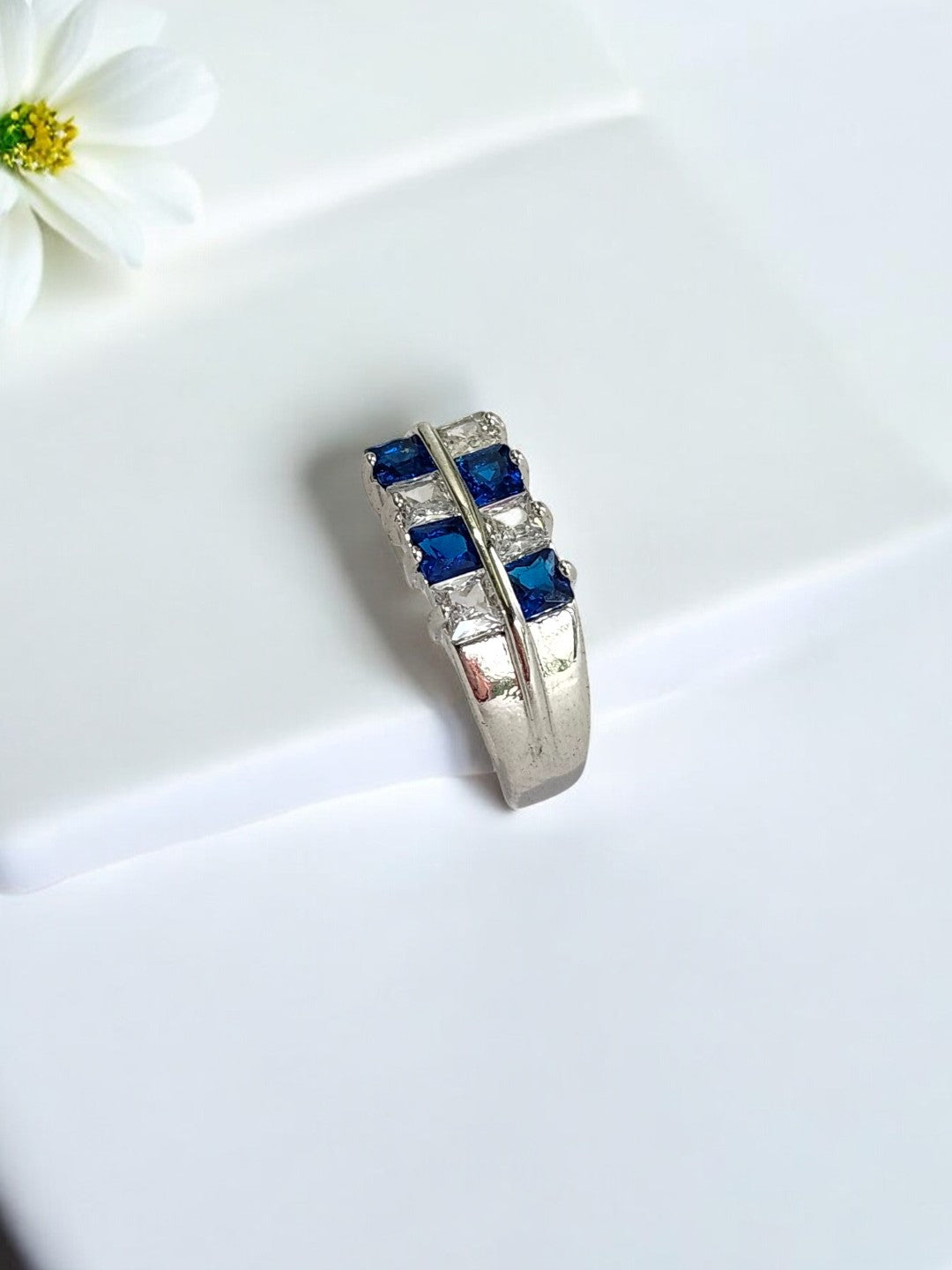BLUE DIAMOND NEENA RING