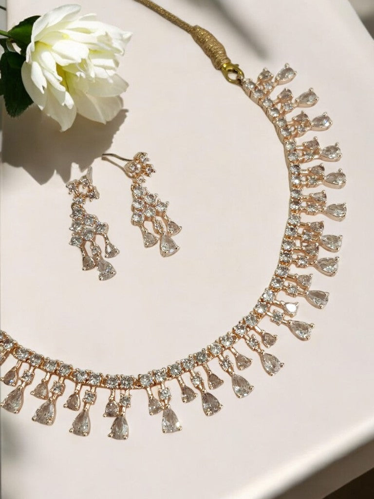 ANVISHA DROP DIAMOND JEWELLERY SET