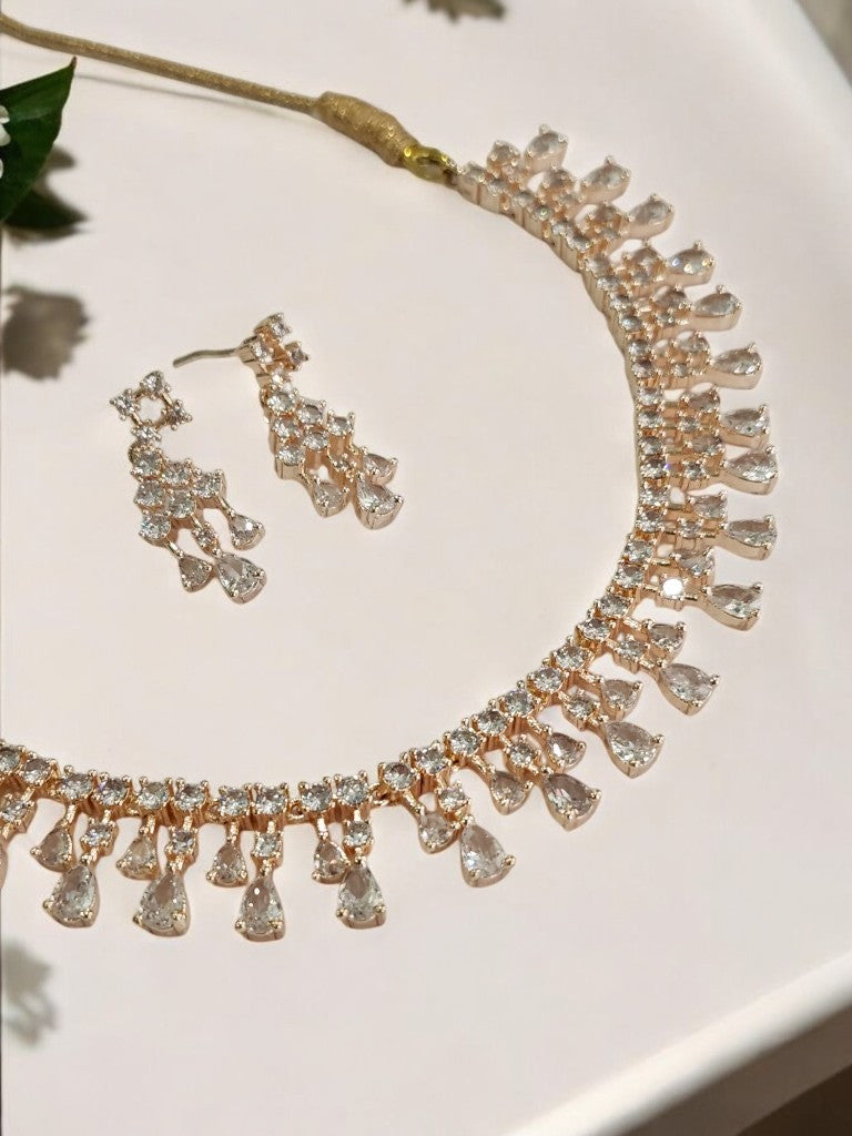 ANVISHA DROP DIAMOND JEWELLERY SET