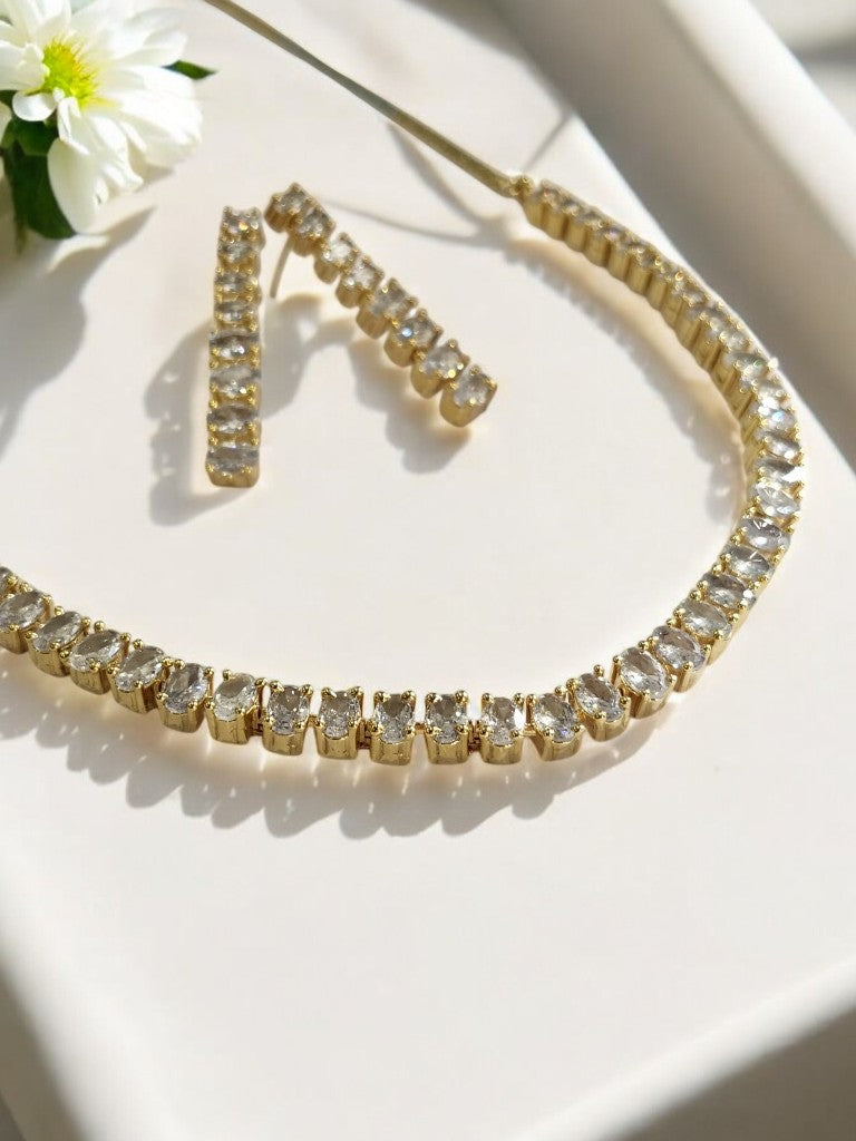 ALANG OVAL DIAMOND JEWELLERY SET