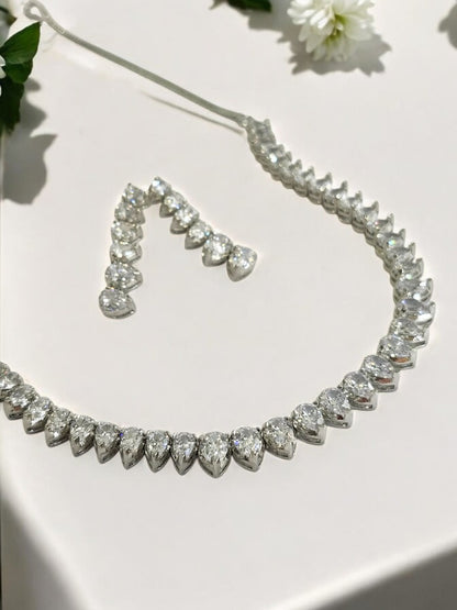 ANURYA DUE DROP DIAMOND JEWELLERY SET