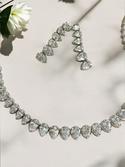 ANURYA DUE DROP DIAMOND JEWELLERY SET