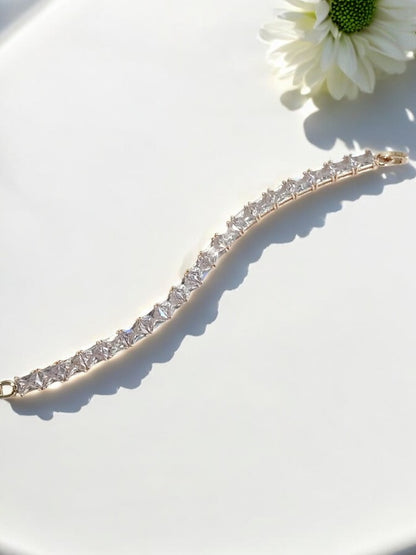 GOLD RECTANGULAR ARNYA DIAMOND BRACELET