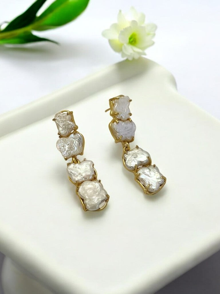 WHITE DIGVITA SEMI PRECIOUS EARRING