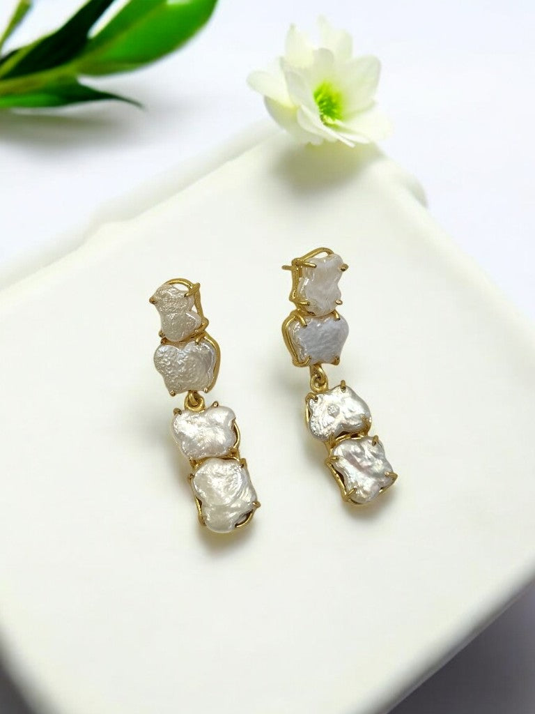 WHITE DIGVITA SEMI PRECIOUS EARRING