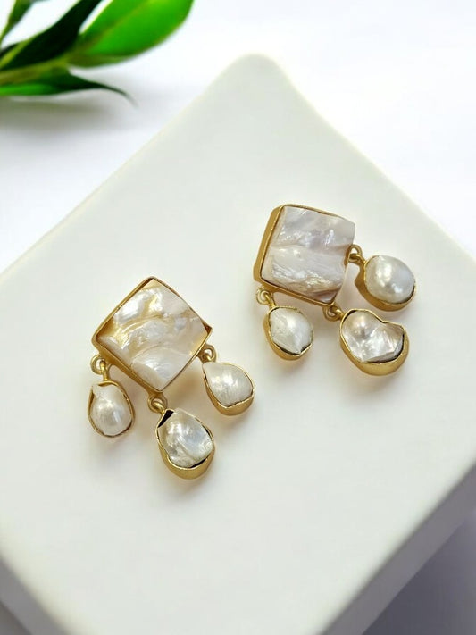 WHITE GARVITA SEMI PRECIOUS EARRING