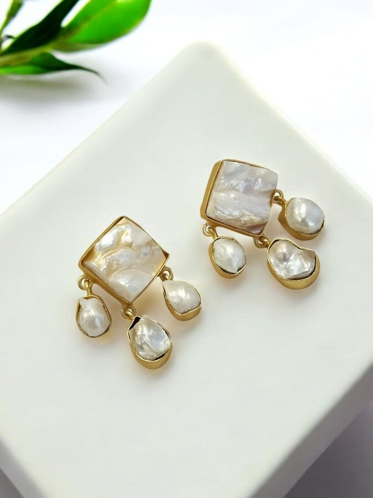 WHITE GARVITA SEMI PRECIOUS EARRING