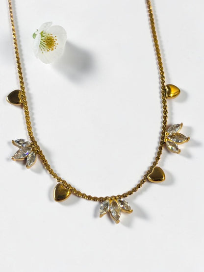 GOLDEN DIAMOND FLORAL DOLSY NECKLACE