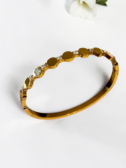 GOLDEN DIAMOND PRISHNVI BRACELET