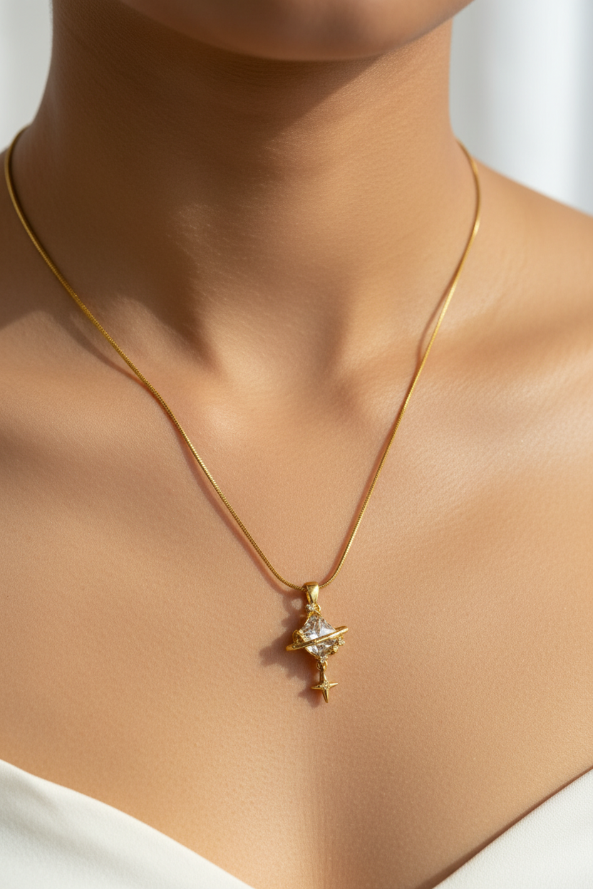 GOLDEN DIAMOND SYA NECKLACE