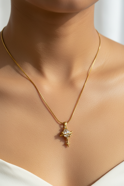 GOLDEN DIAMOND SYA NECKLACE