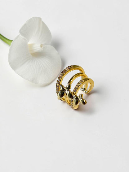 GOLDEN BUTTERFLY COLBIE EAR CUFF