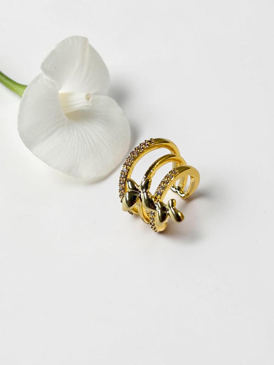 GOLDEN BUTTERFLY COLBIE EAR CUFF