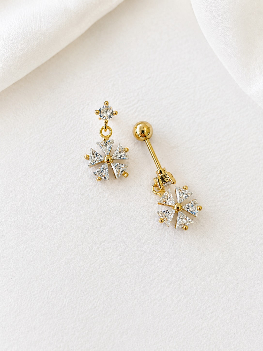 GOLDEN DIAMOND FLORAL NAMAY BALL BACK EARRINGS