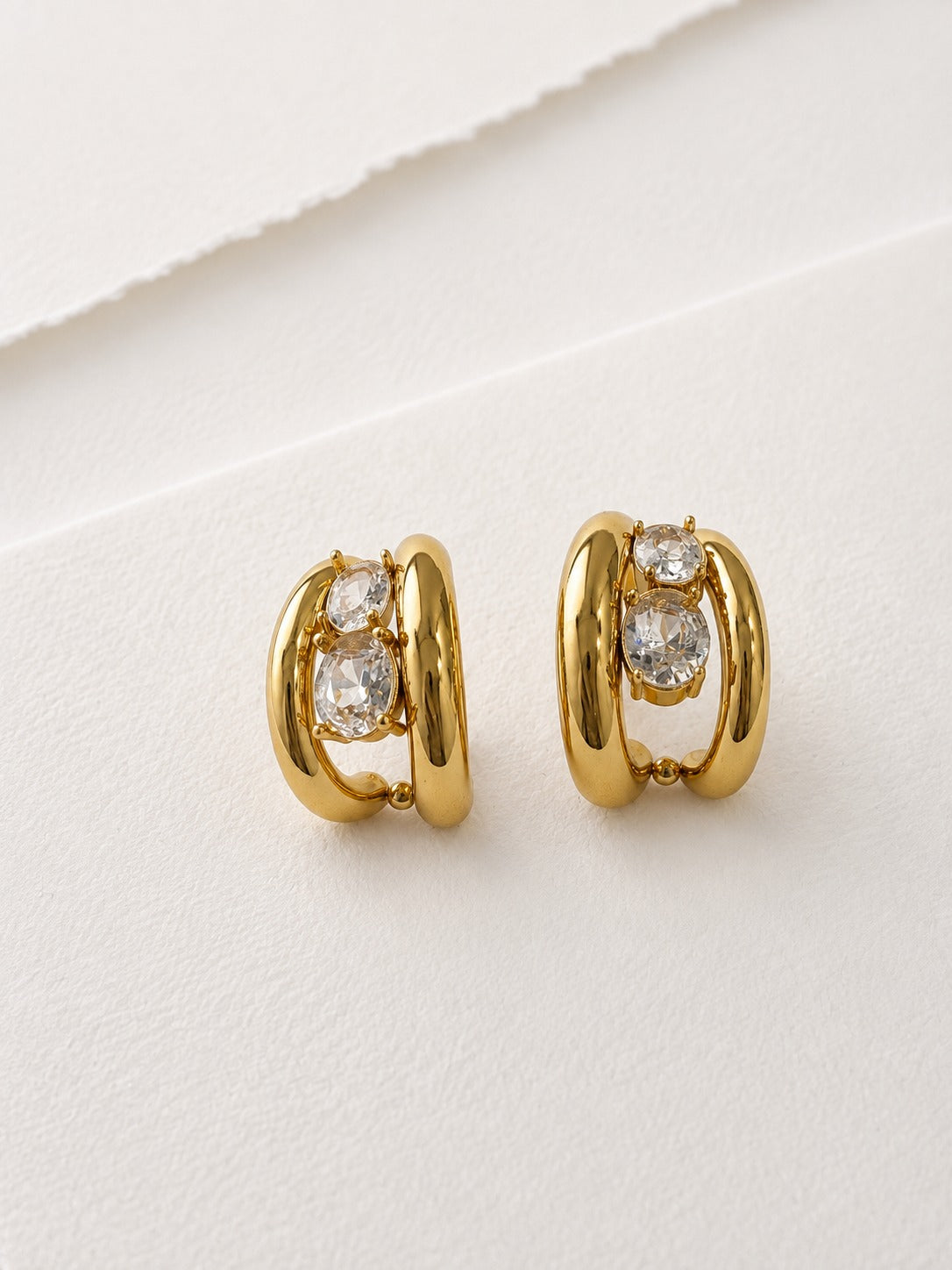 GOLDEN DIAMOND MACPER EARRINGS