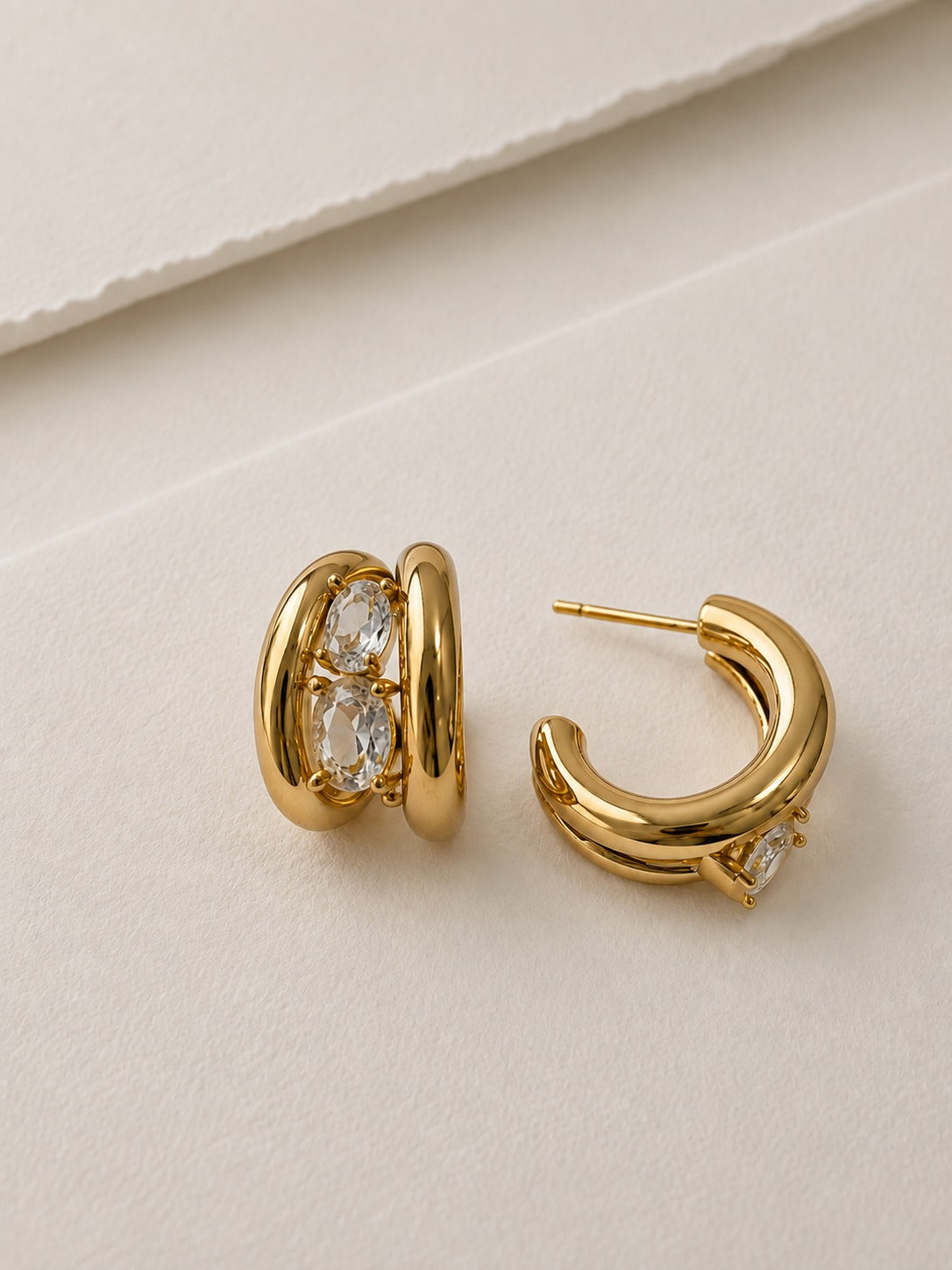GOLDEN DIAMOND MACPER EARRINGS