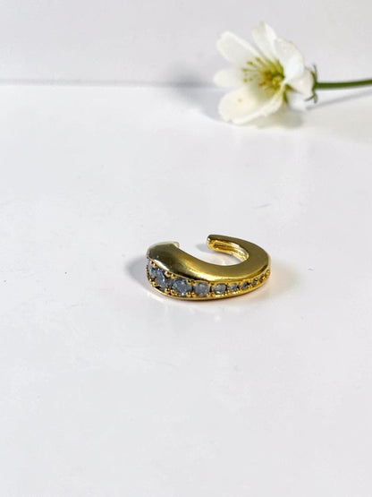 GOLDEN DIAMOND NALANI EAR CUFF