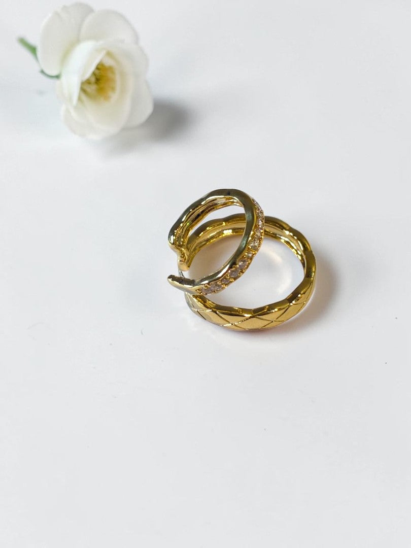 GOLDEN DIAMOND NAYLANI EAR CUFF