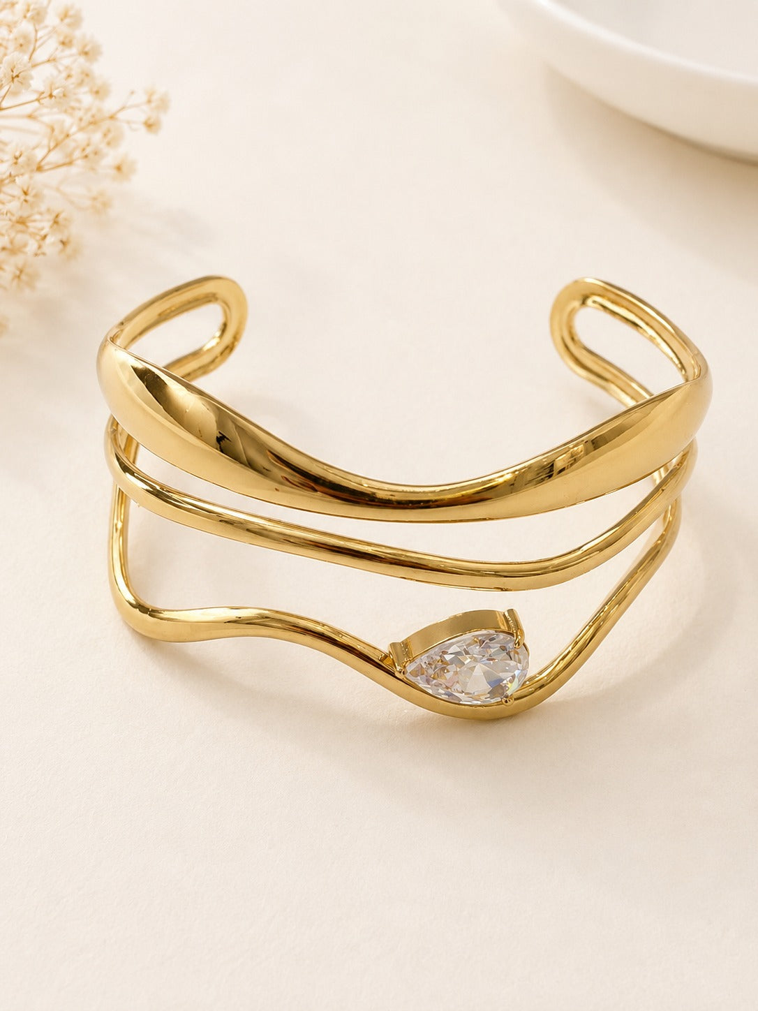 GOLDEN DROP DIAMOND CHINMAY BRACELET (CUFF)