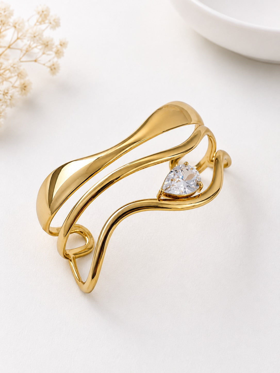 GOLDEN DROP DIAMOND CHINMAY BRACELET (CUFF)
