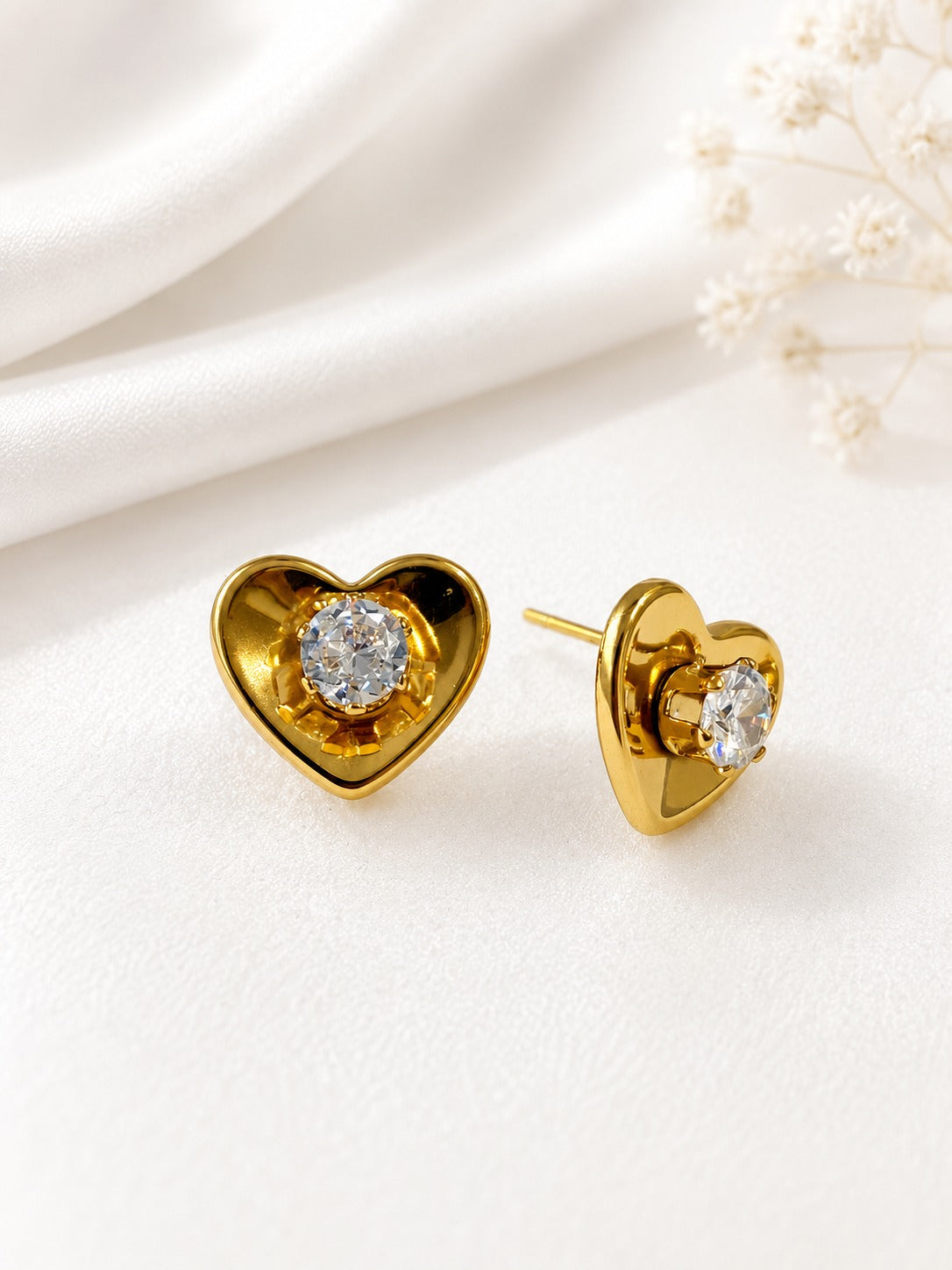 GOLDEN HEART DANNY EARRINGS