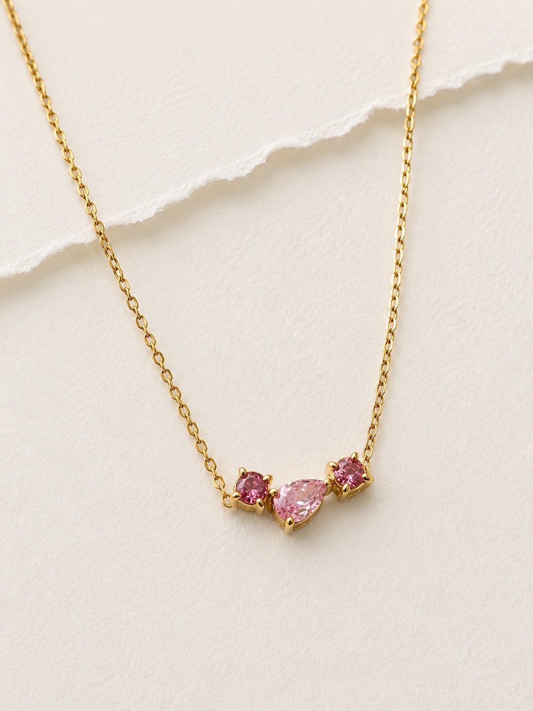 PINK STONE RACHELLE NECKLACE