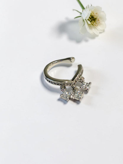 SILVER DIAMOND BENNETT EAR CUFF