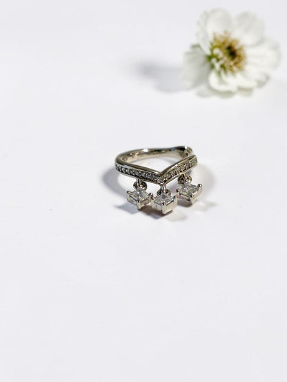 SILVER DIAMOND BENNETT EAR CUFF