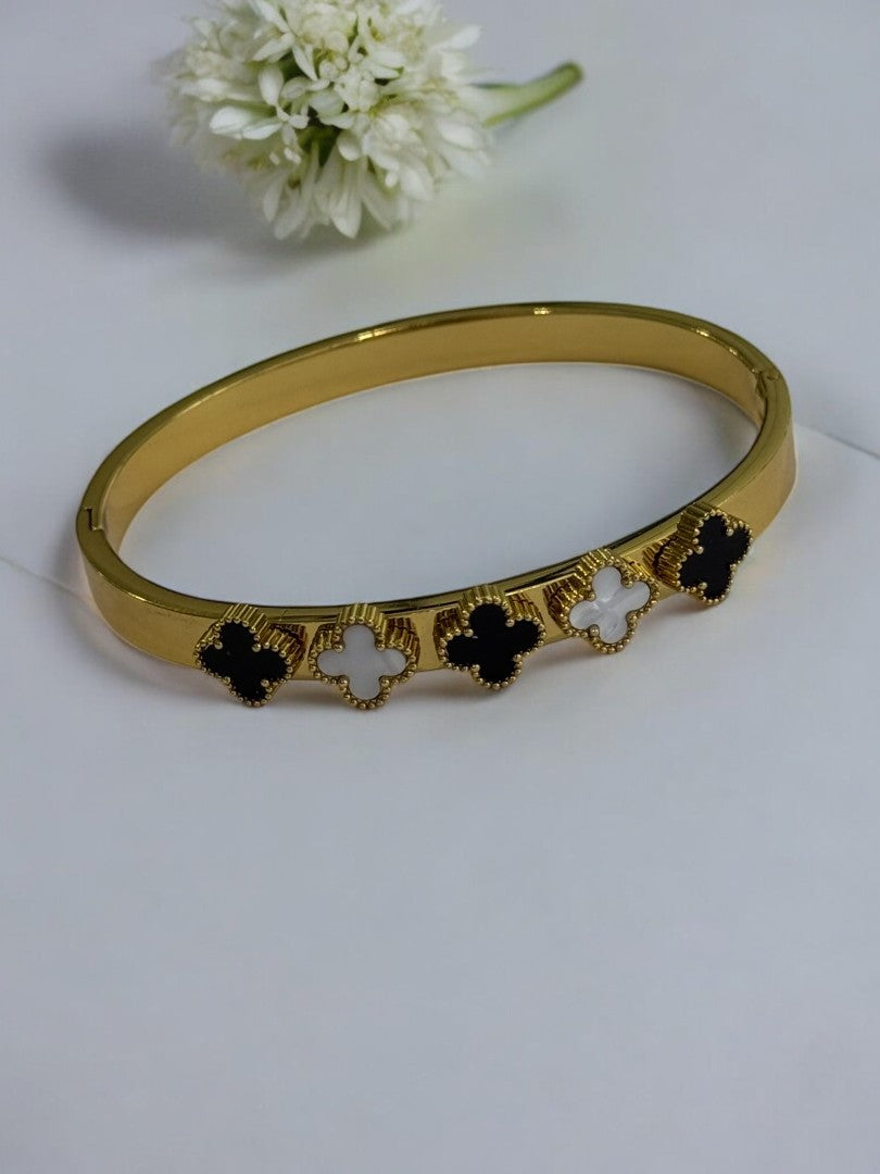 BLACK-WHITE COLBA BRACELET