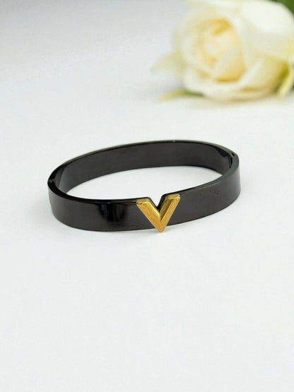 BLACK CHRIS BRACELET