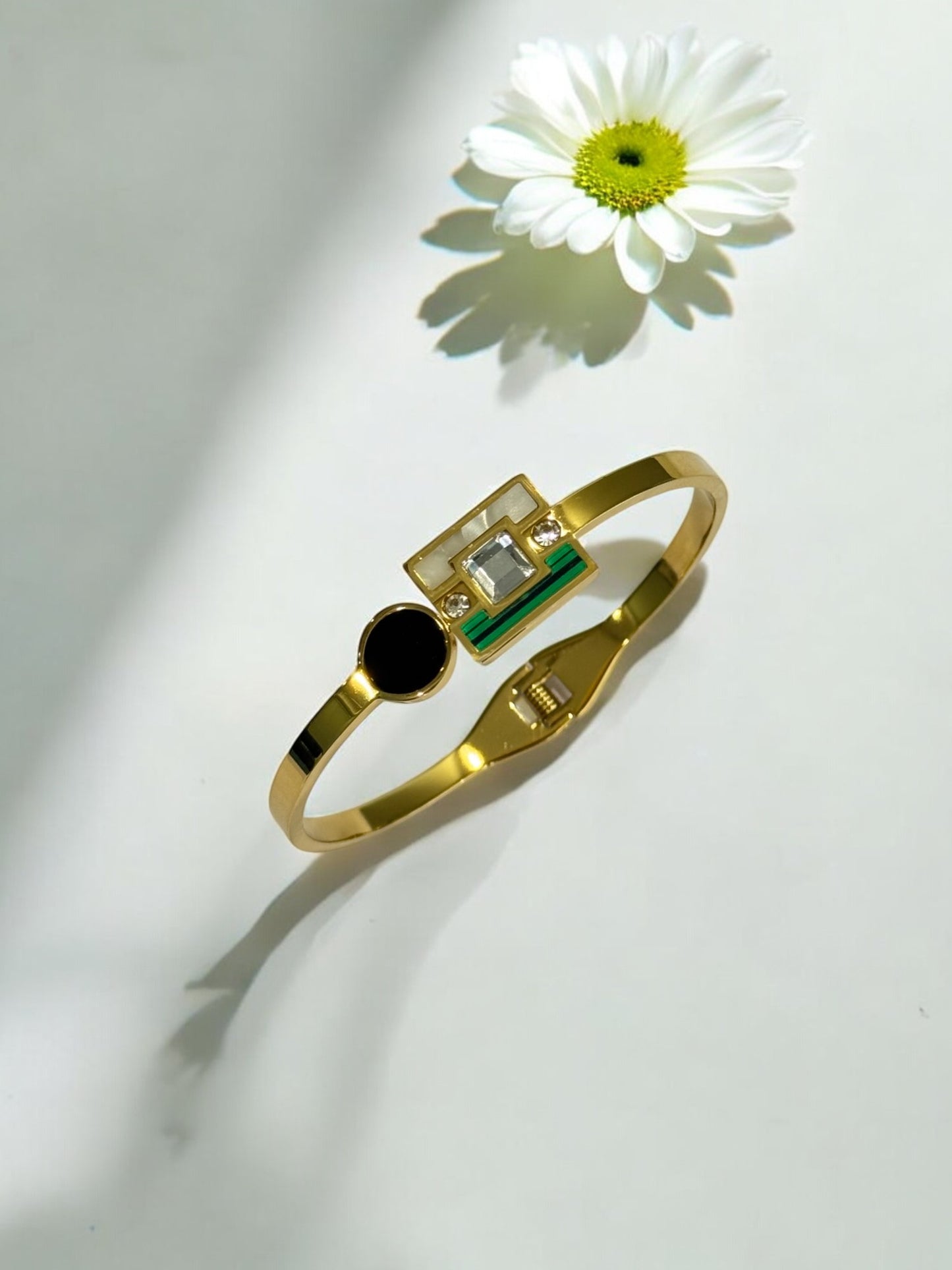 BLACK ENJAM BRACELET