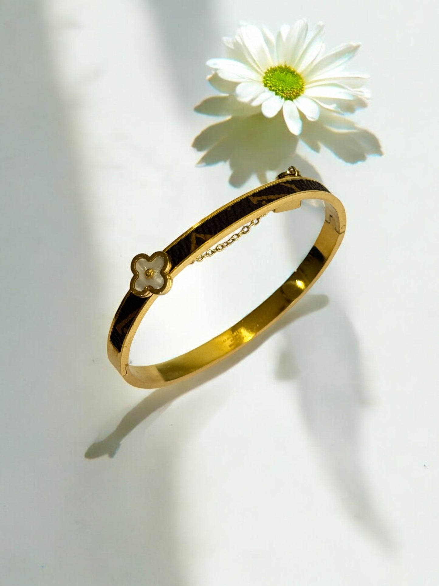 BLACK ENRY BRACELET