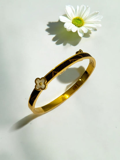 BLACK ENRY BRACELET