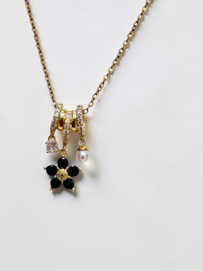 BLACK FLORAL AILANY NECKLACE