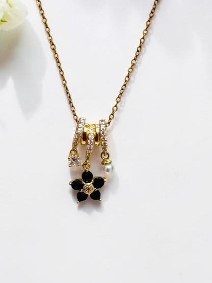 BLACK FLORAL AILANY NECKLACE