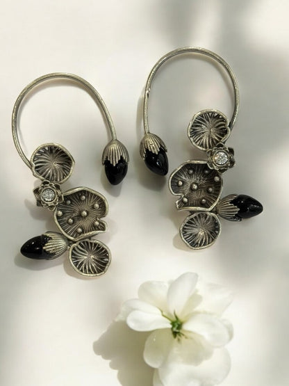 BLACK LOTUS LEAF AISHA GERMAN SILVER EAR CUFF