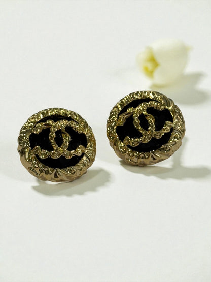 BLACK MAKERI EARRINGS