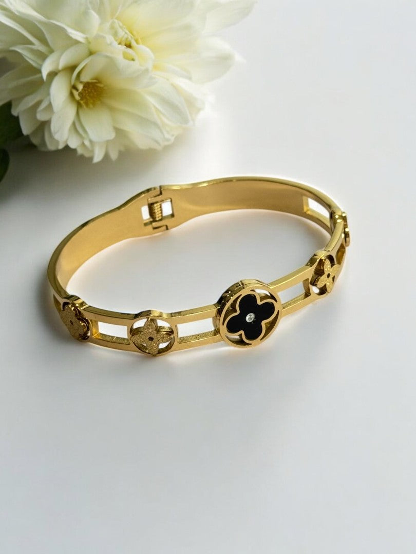 BLACK STEFAN BRACELET