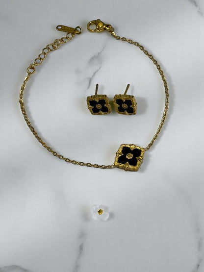 GOLDEN CHAIN WITH BLACK AND WHITE REVERSABLE BRACELET AND STUD EARRINGS