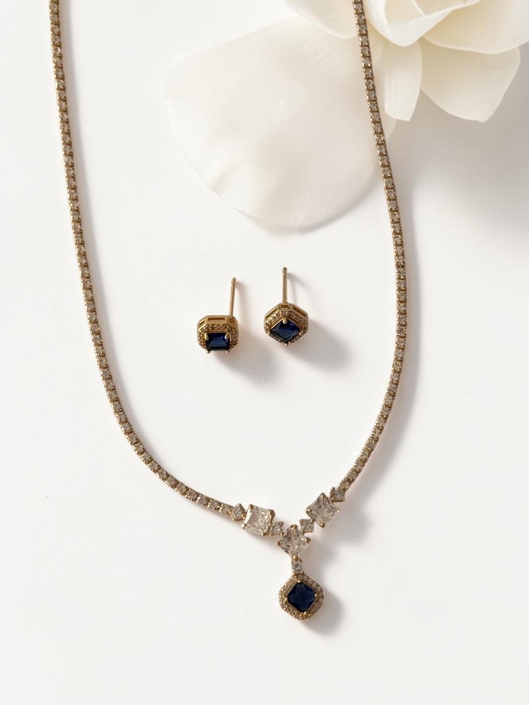 BLUE DIAMOND ABIGAIL NECKLACE SET