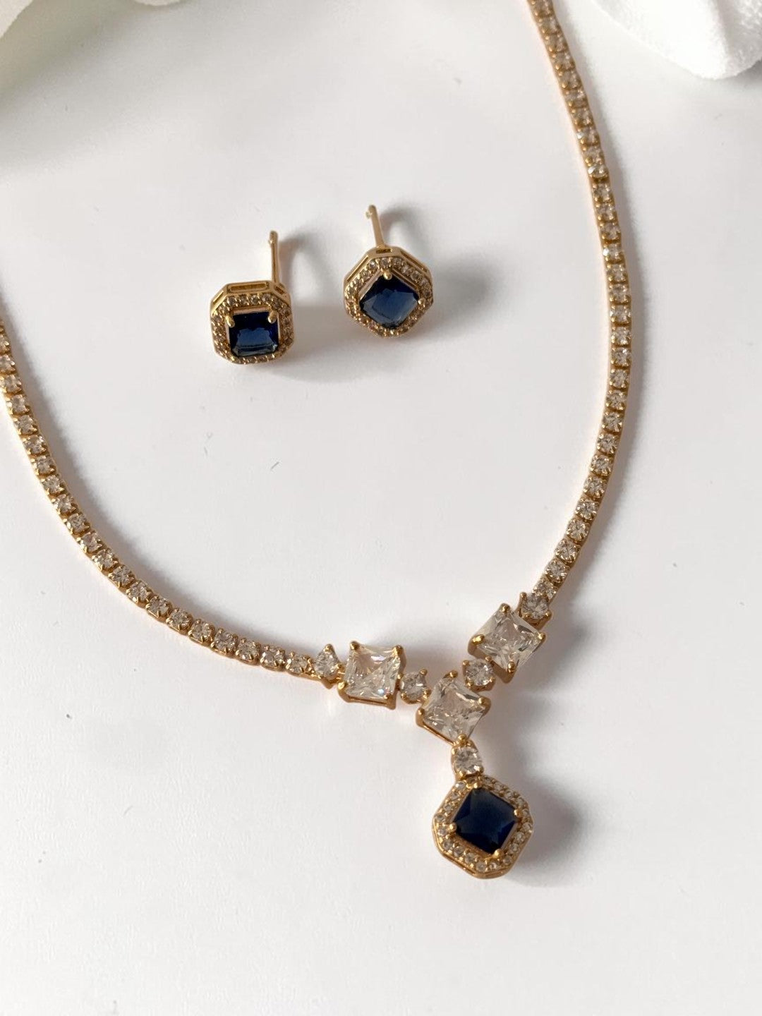 BLUE DIAMOND ABIGAIL NECKLACE SET