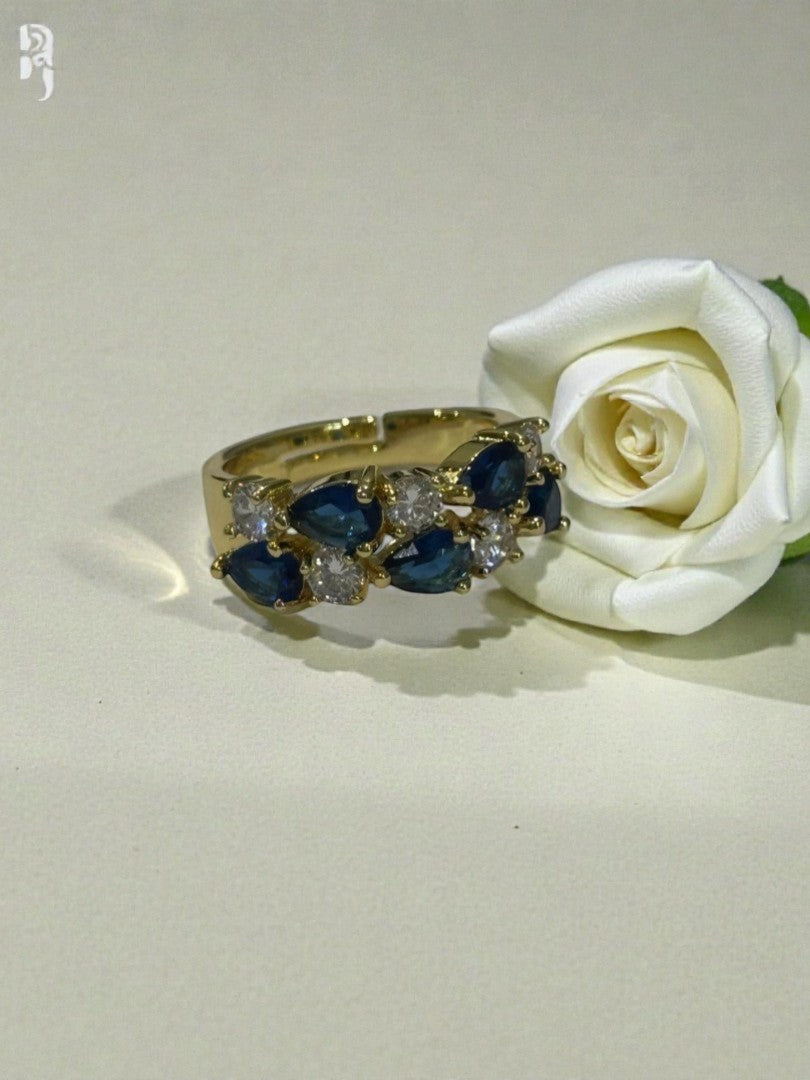 BLUE DIAMOND MIA RING