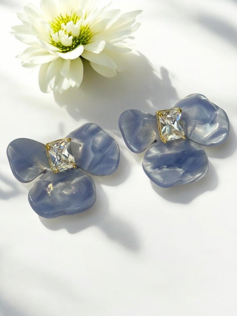 BLUE FLOWER PETAL EVREN EARRINGS