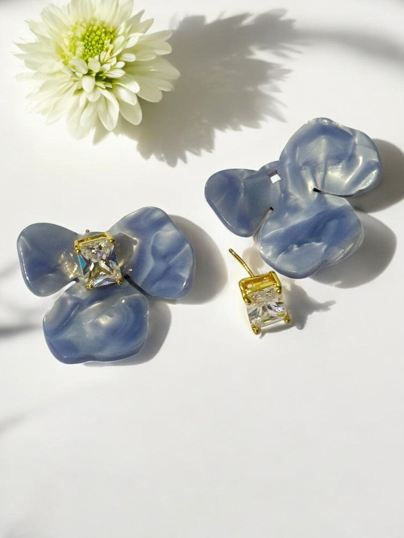 BLUE FLOWER PETAL EVREN EARRINGS