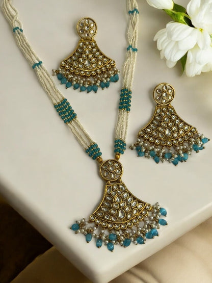 WHITE AND BLUE MALA WITH KUNDAN PENDENT AND MATCHING EARRINGS