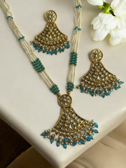 WHITE AND BLUE MALA WITH KUNDAN PENDENT AND MATCHING EARRINGS